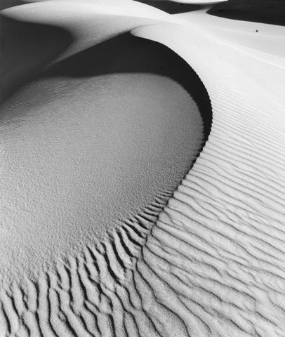 CURVED DUNE, DEATH VALLEY
