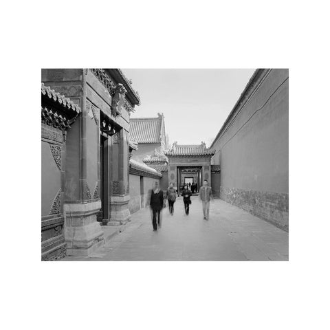 PEOPLE WALKING, FORBIDDEN CITY, BEIJING, CHINA